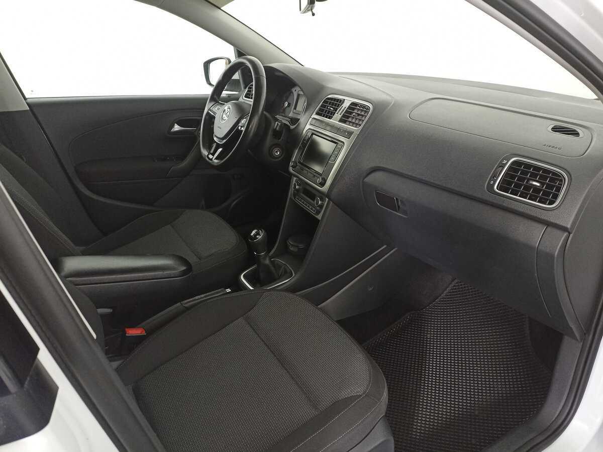 Volkswagen Polo, 2017 - Фото №10