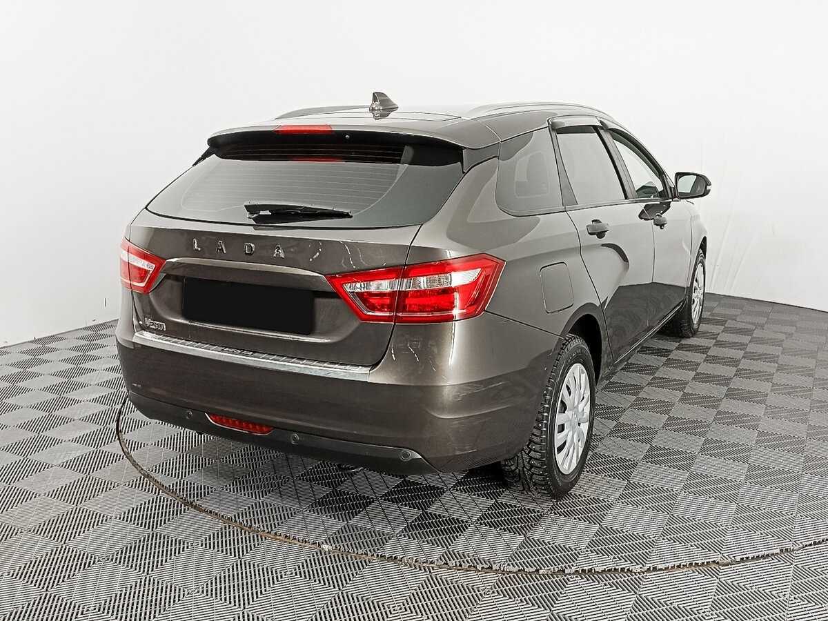Lada (ВАЗ) Vesta SW, 2021 - Фото №4