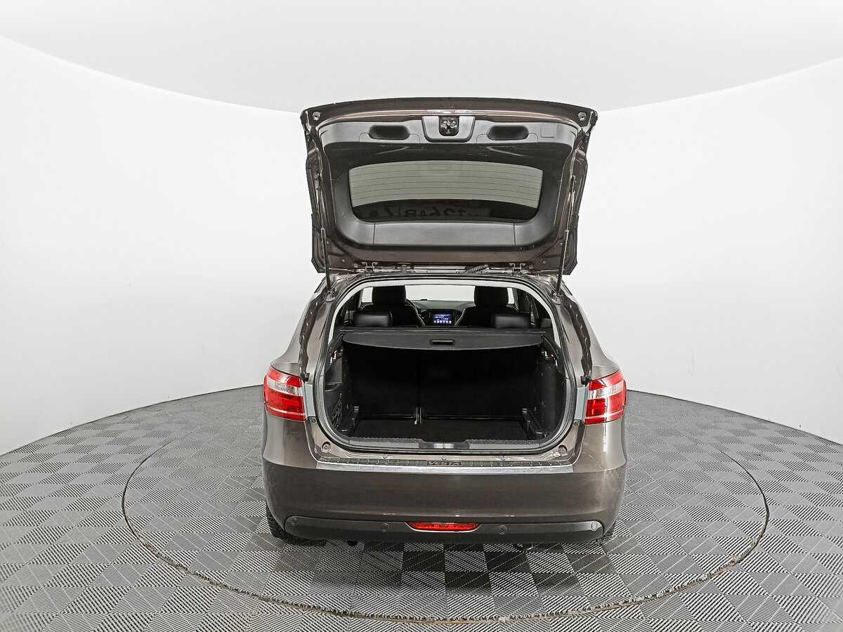 Lada (ВАЗ) Vesta SW, 2021 - Фото №9