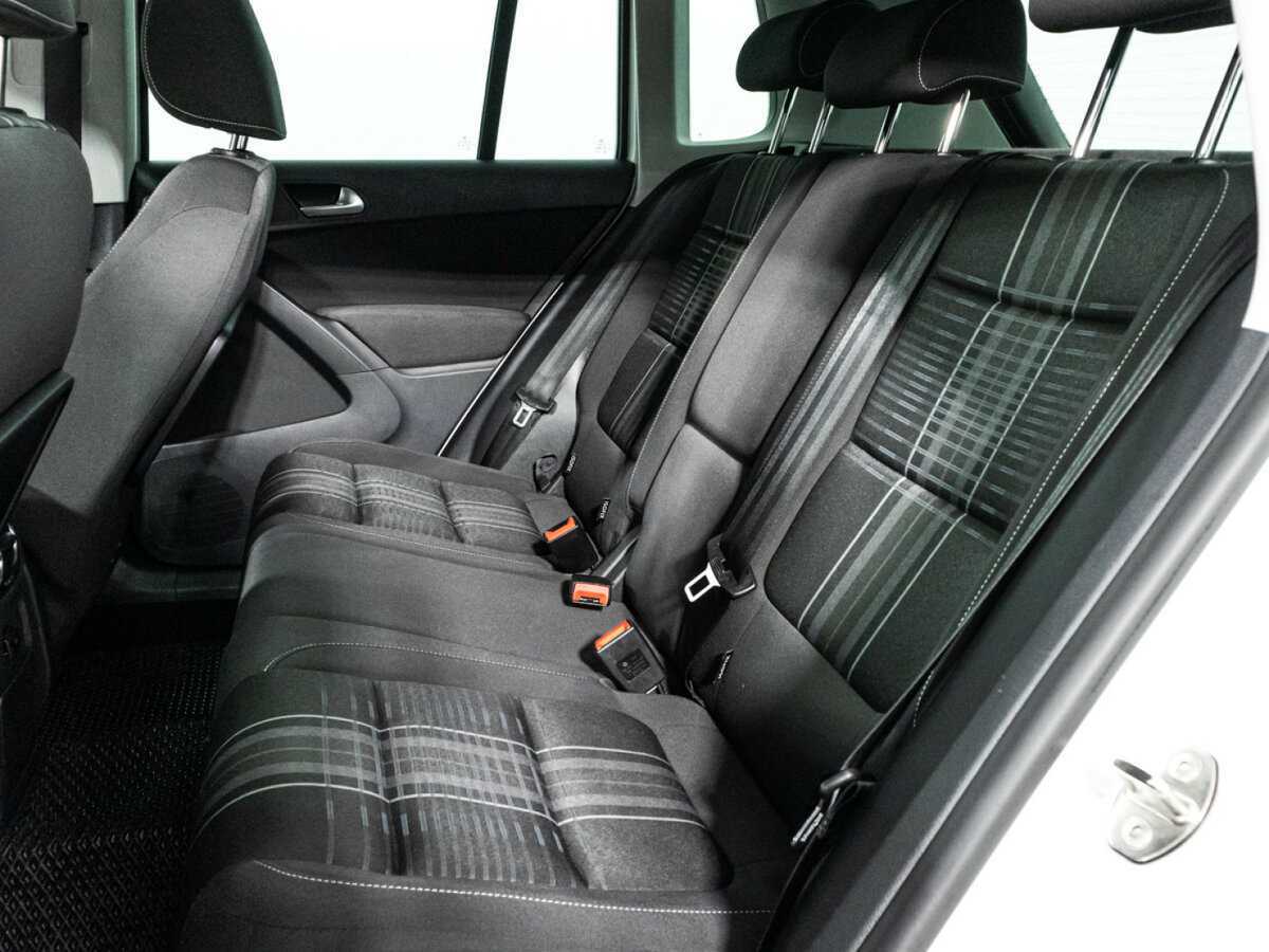 Volkswagen Tiguan, 2015 - Фото №9