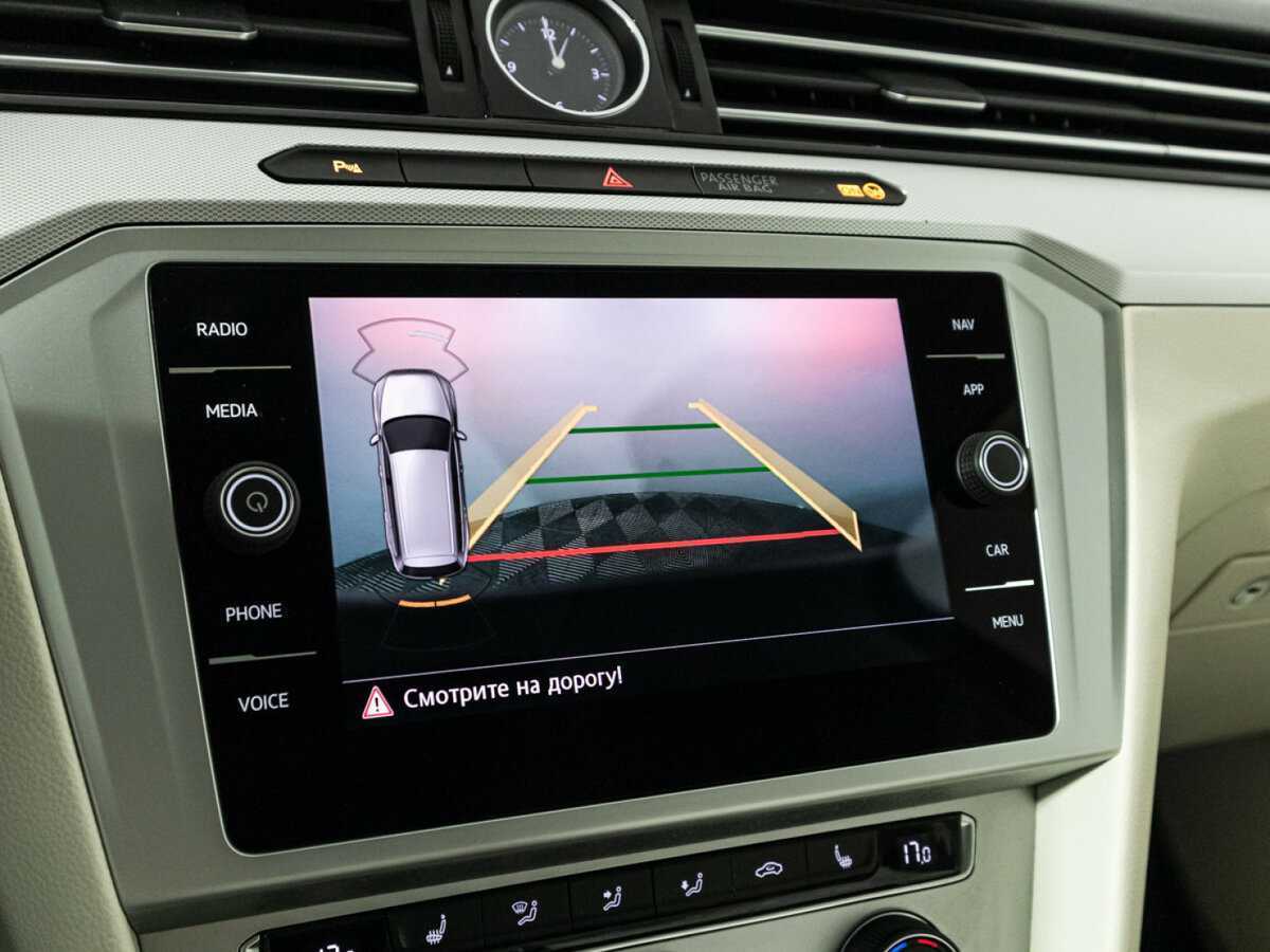 Volkswagen Passat, 2018 - Фото №17