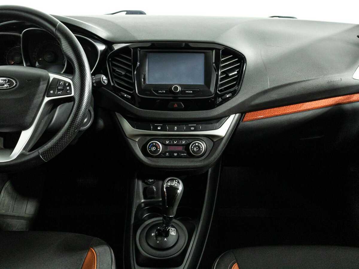 Lada (ВАЗ) Vesta SW Cross, 2018 - Фото №13