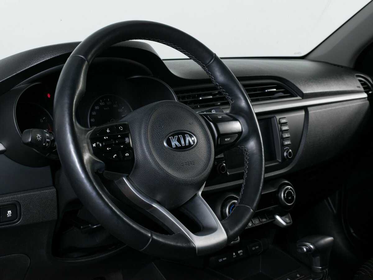 Kia Rio X-Line, 2018 - Фото №11