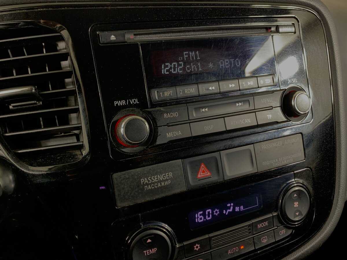 Mitsubishi Outlander, 2013 - Фото №15