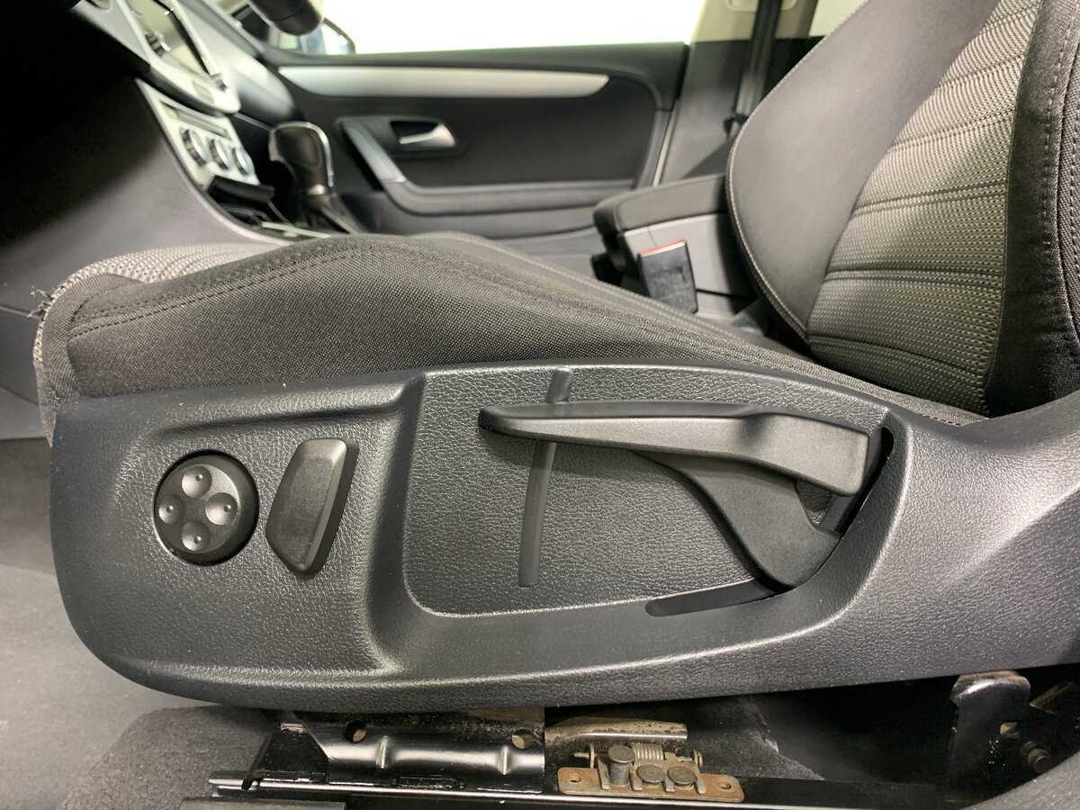 Volkswagen Passat CC, 2013 - Фото №16