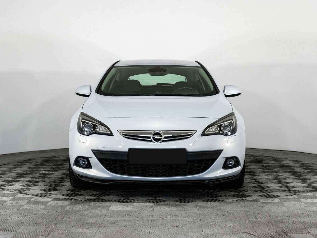 Opel Astra GTC, 2012 - Фото №1