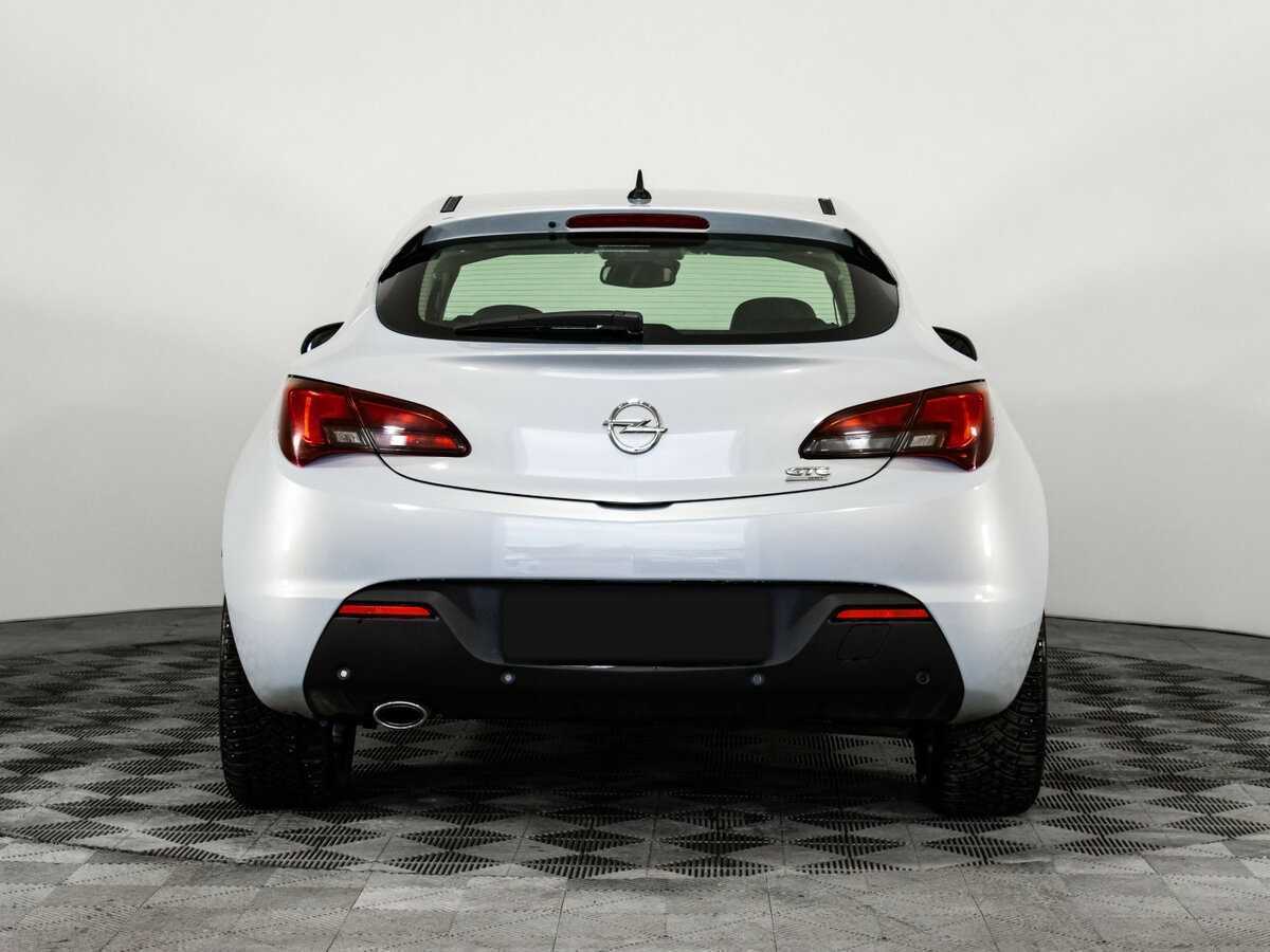 Opel Astra GTC, 2012 - Фото №4
