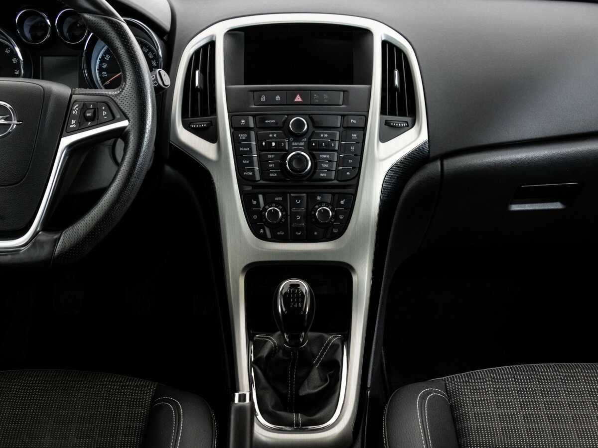 Opel Astra GTC, 2012 - Фото №11