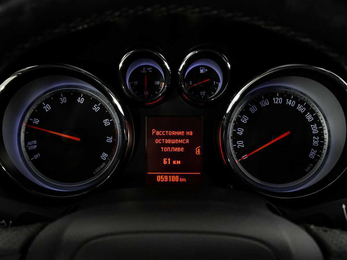 Opel Astra GTC, 2012 - Фото №18