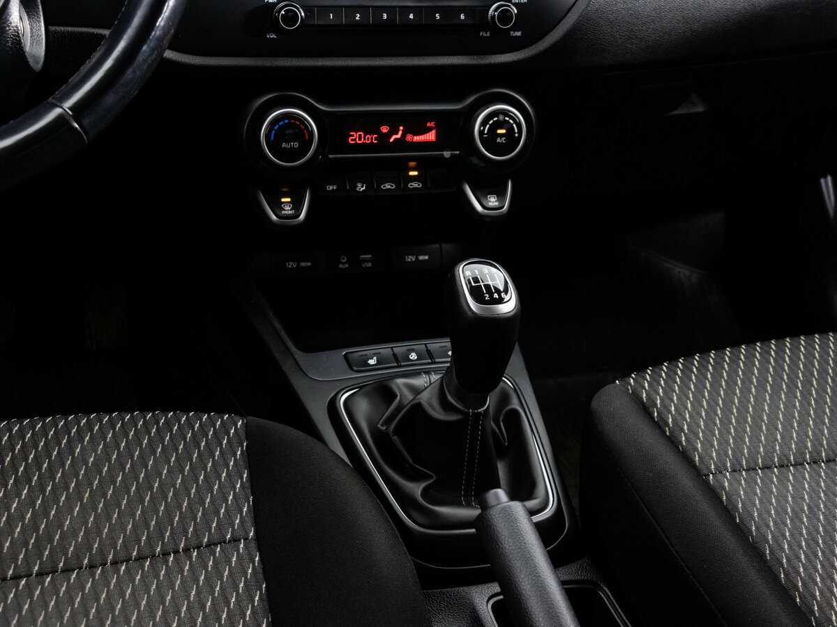 Kia Rio, 2018 - Фото №12