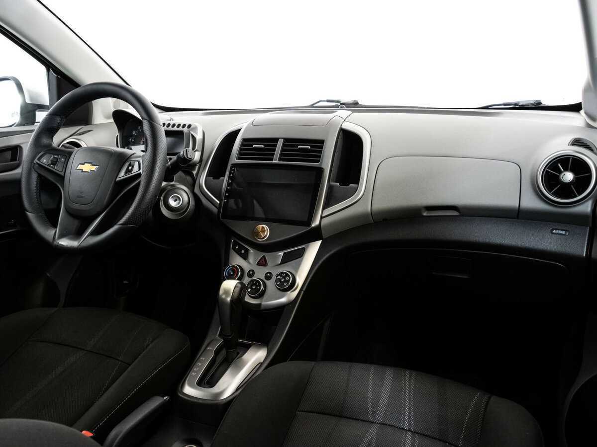 Chevrolet Aveo, 2013 - Фото №8