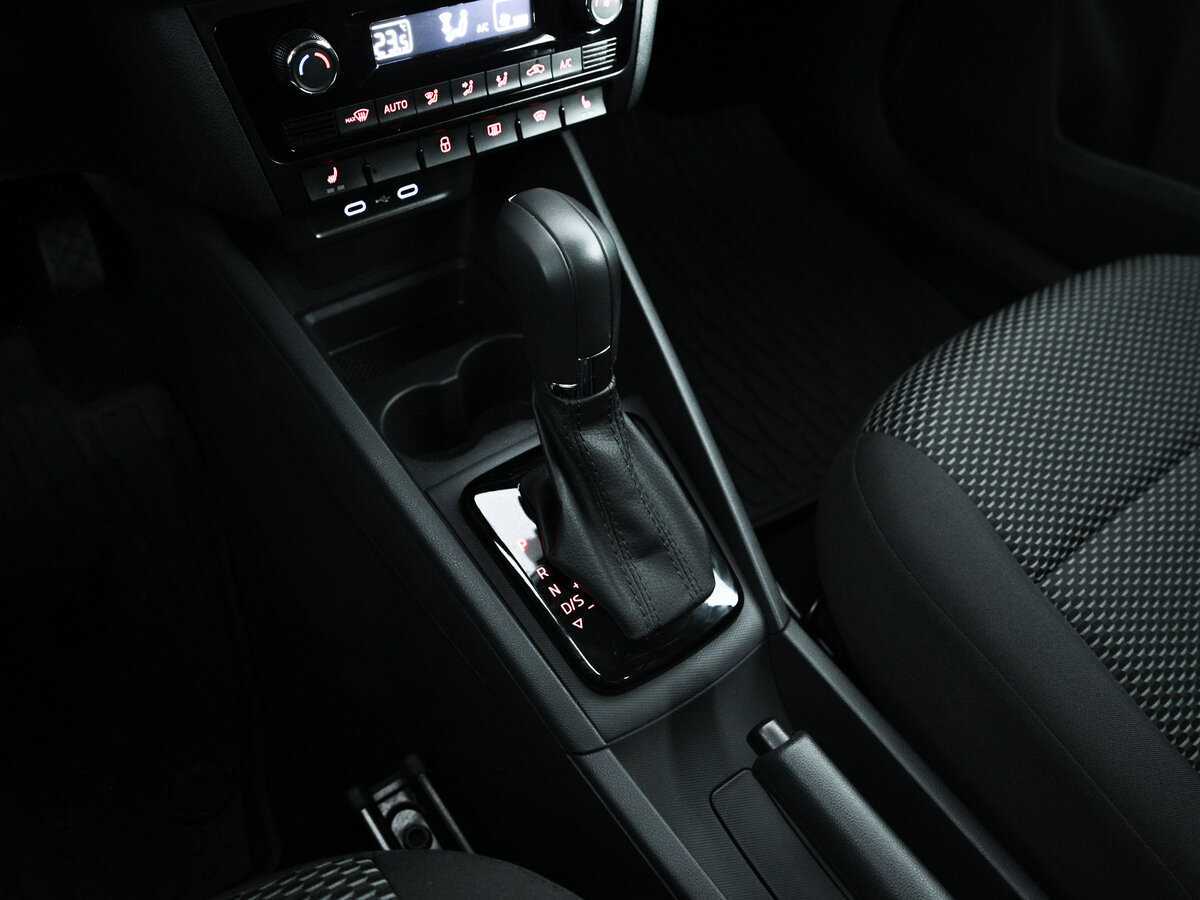 Volkswagen Polo, 2020 - Фото №10