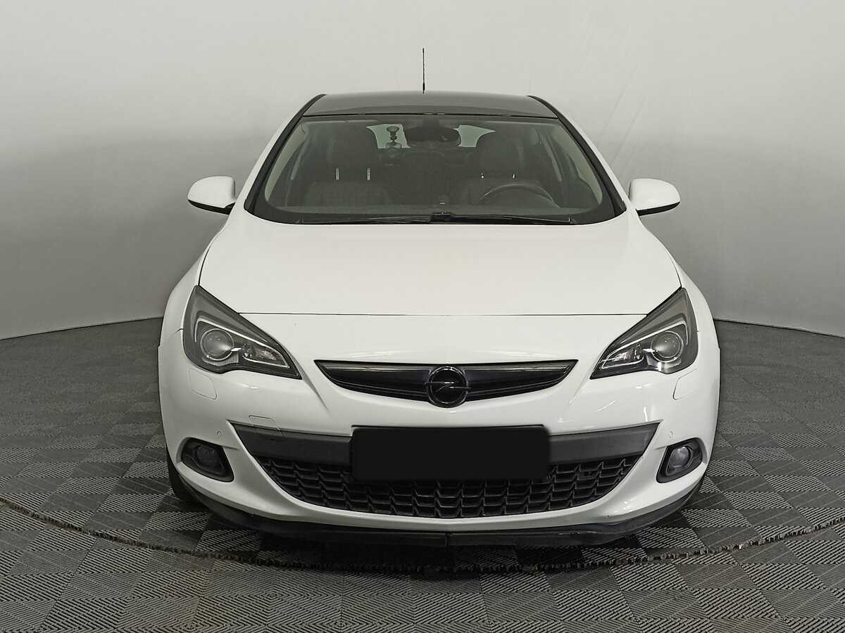 Opel Astra GTC, 2013 - Фото №1