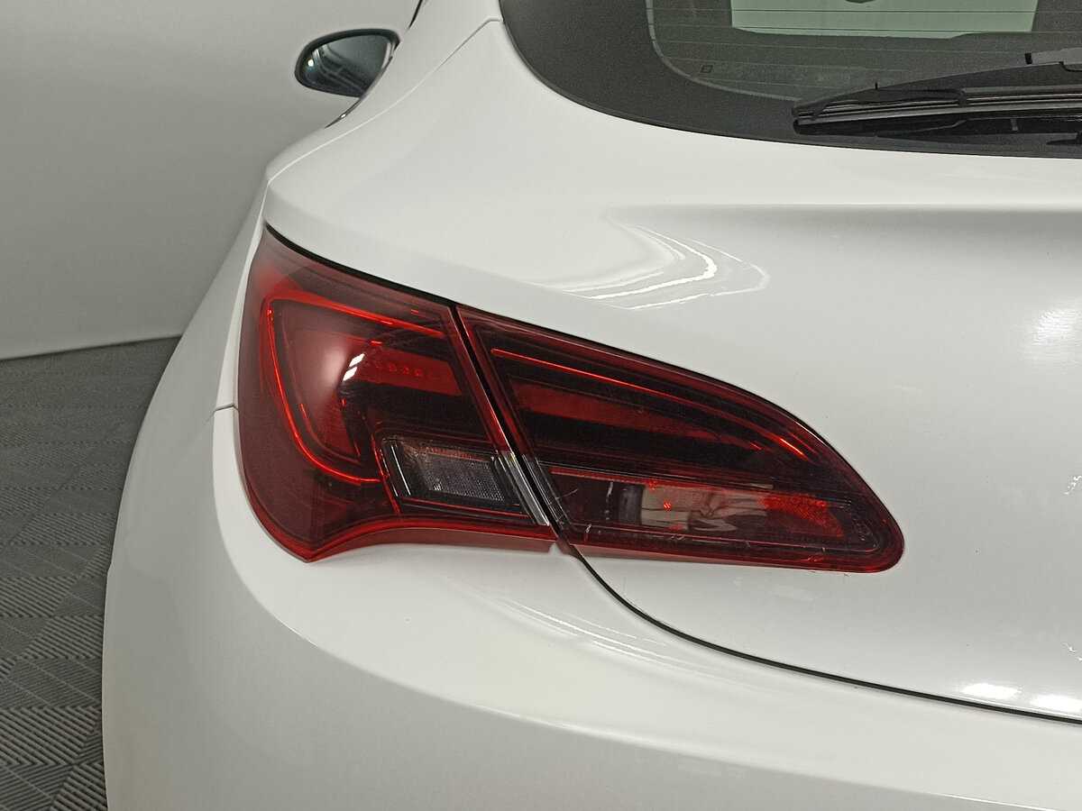 Opel Astra GTC, 2013 - Фото №7