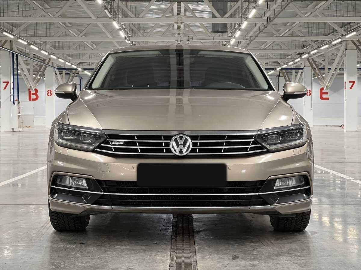 Volkswagen Passat, 2016 - Фото №1