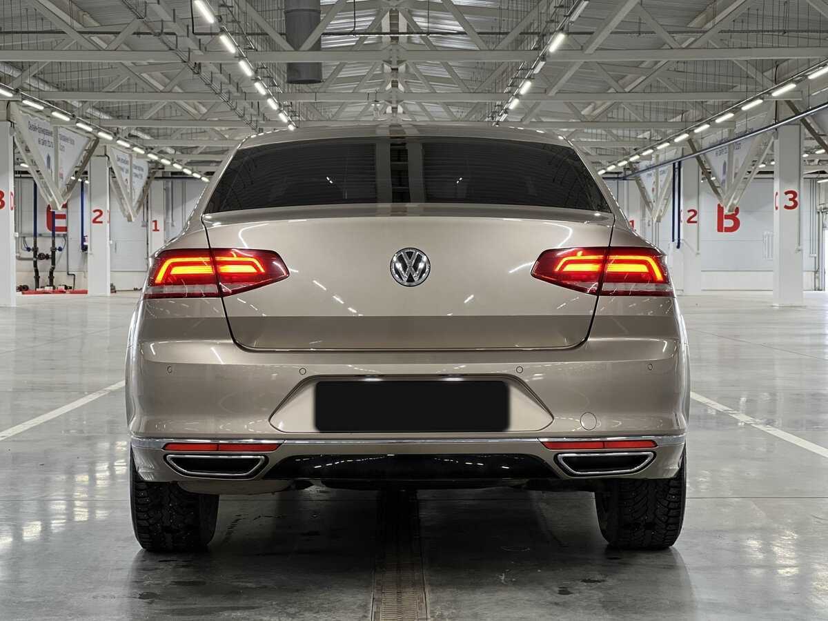 Volkswagen Passat, 2016 - Фото №5