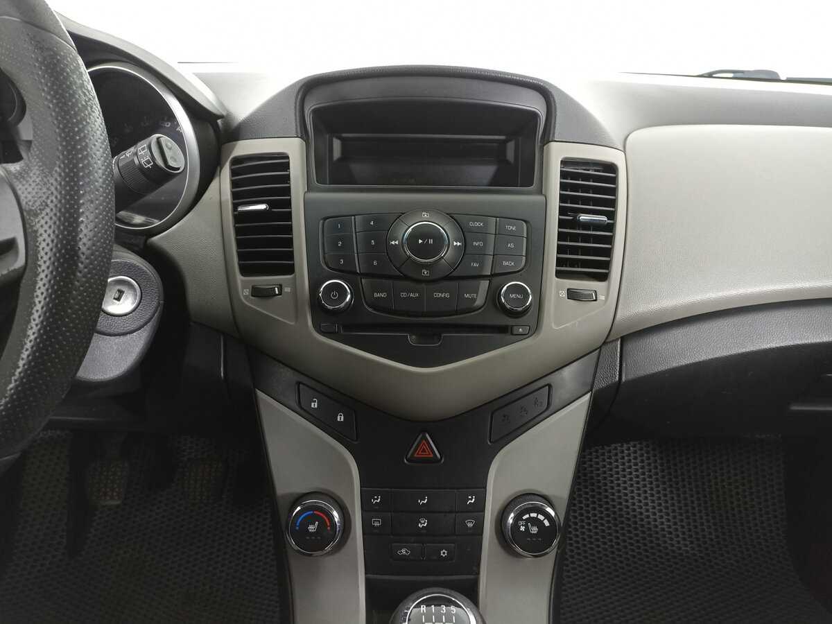 Chevrolet Cruze, 2012 - Фото №13