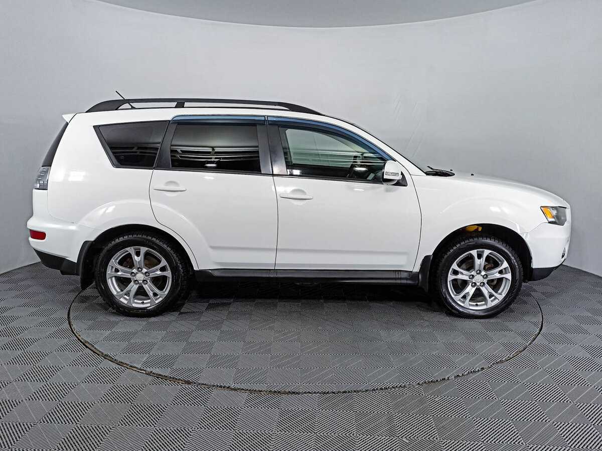 Mitsubishi Outlander, 2012 - Фото №3