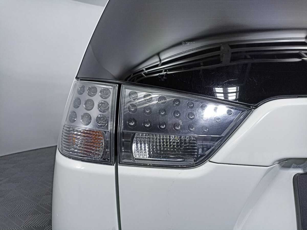 Mitsubishi Outlander, 2012 - Фото №8