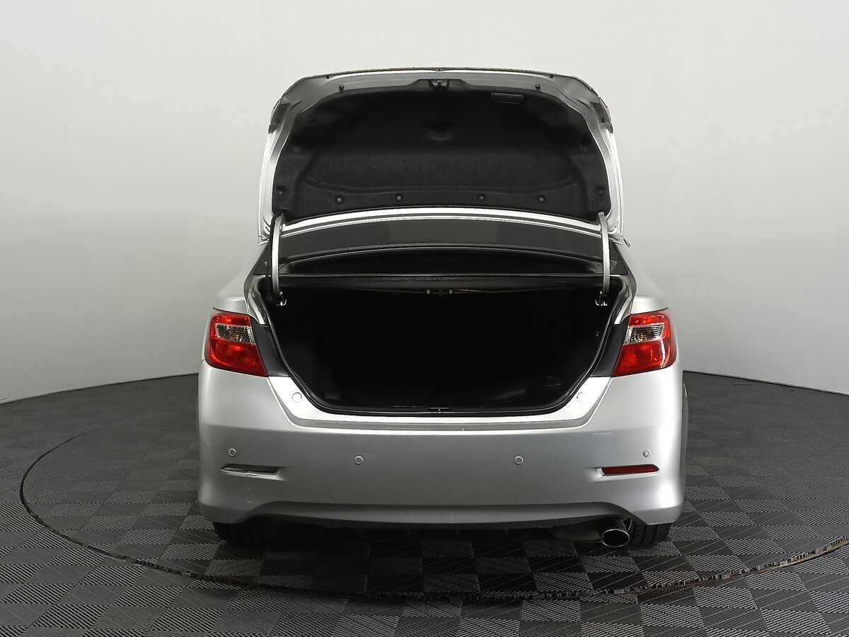 Toyota Camry, 2013 - Фото №9