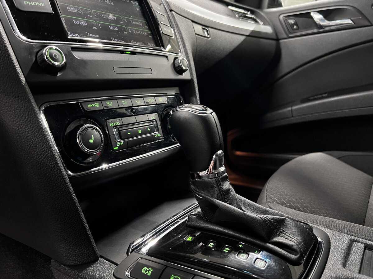 Skoda Superb DSG, 2013 - Фото №18