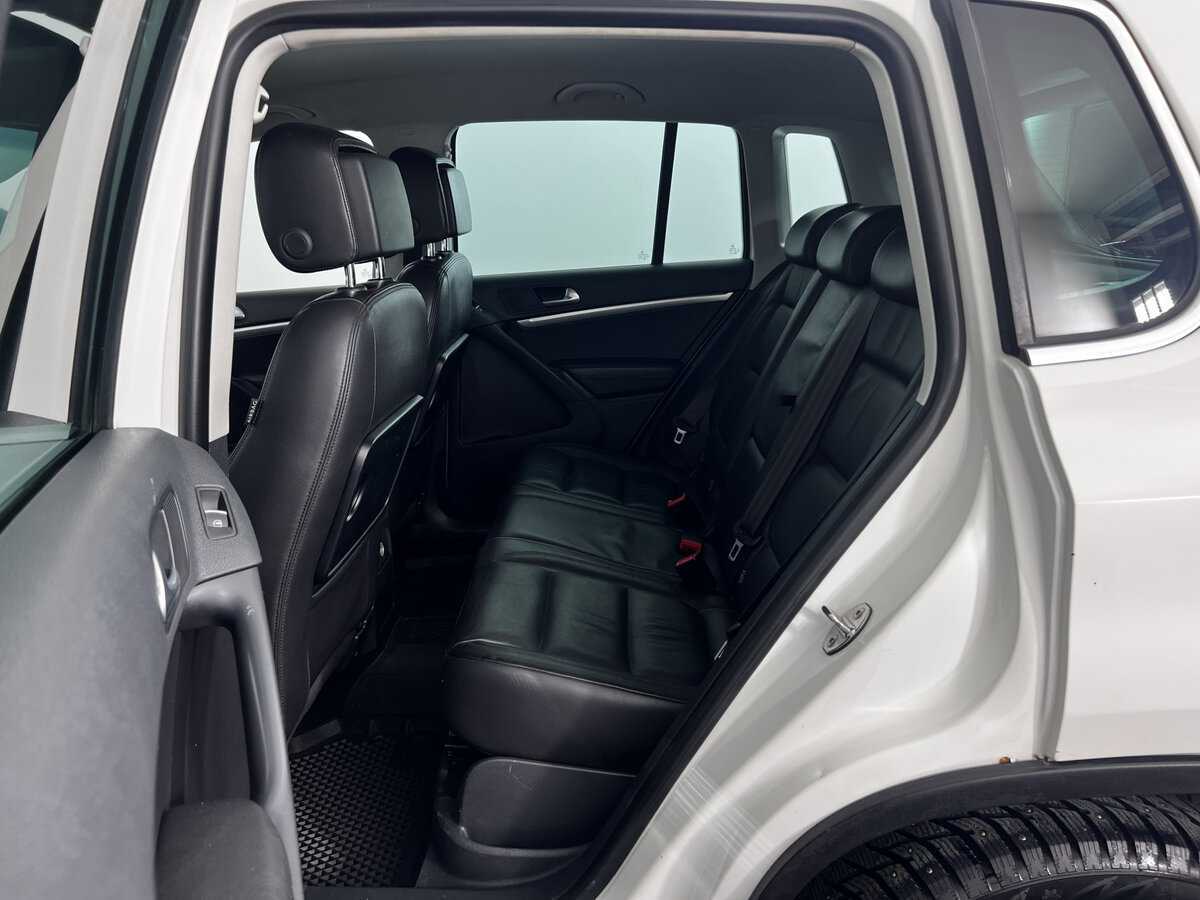 Volkswagen Tiguan, 2013 - Фото №11