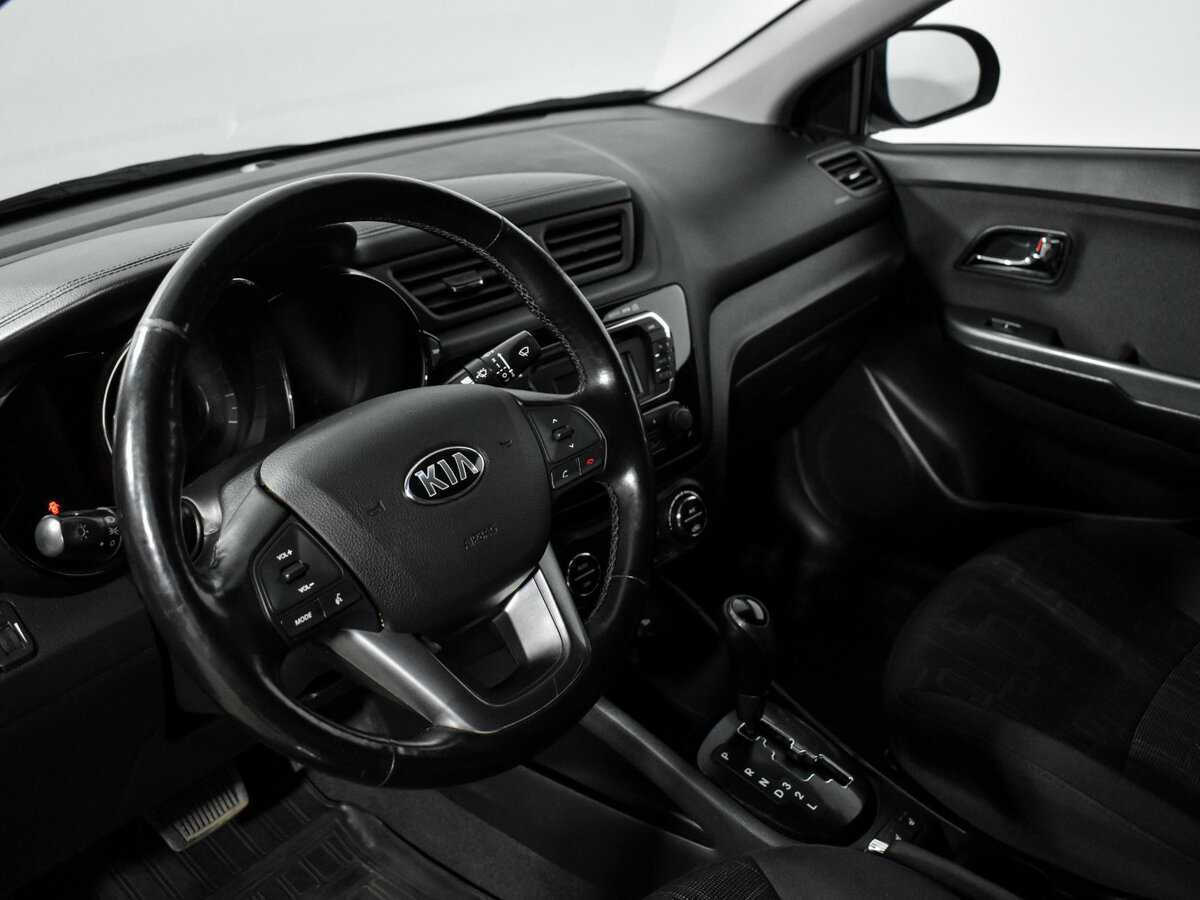 Kia Rio 4-speed, 2013 - Фото №8