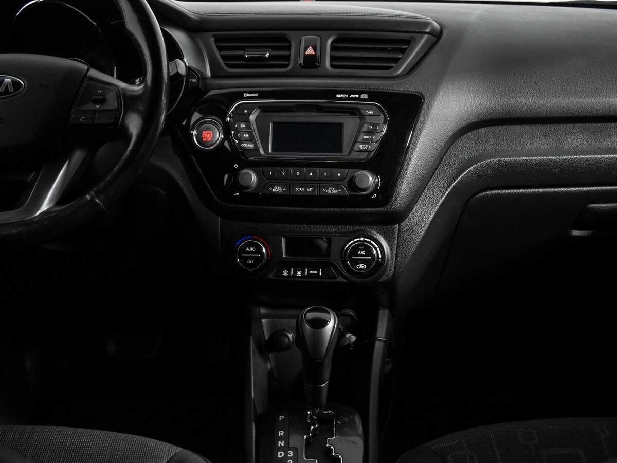 Kia Rio 4-speed, 2013 - Фото №14