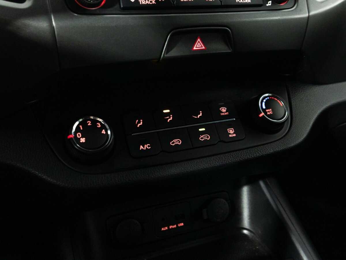 Kia Sportage, 2012 - Фото №14