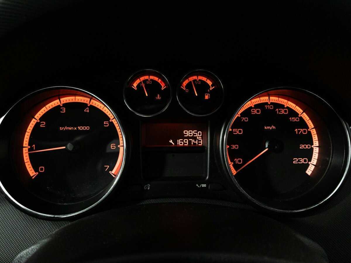 Peugeot 408, 2013 - Фото №11