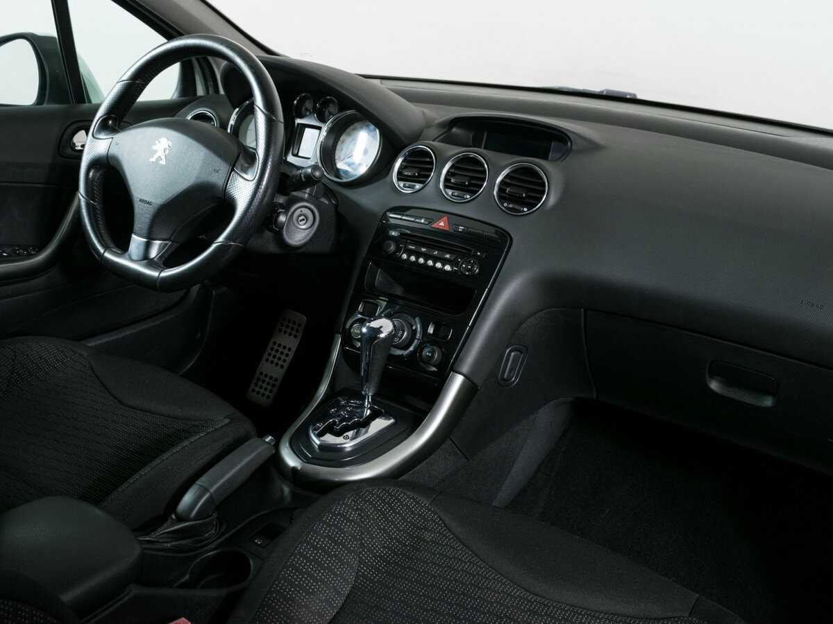 Peugeot 308, 2012 - Фото №7