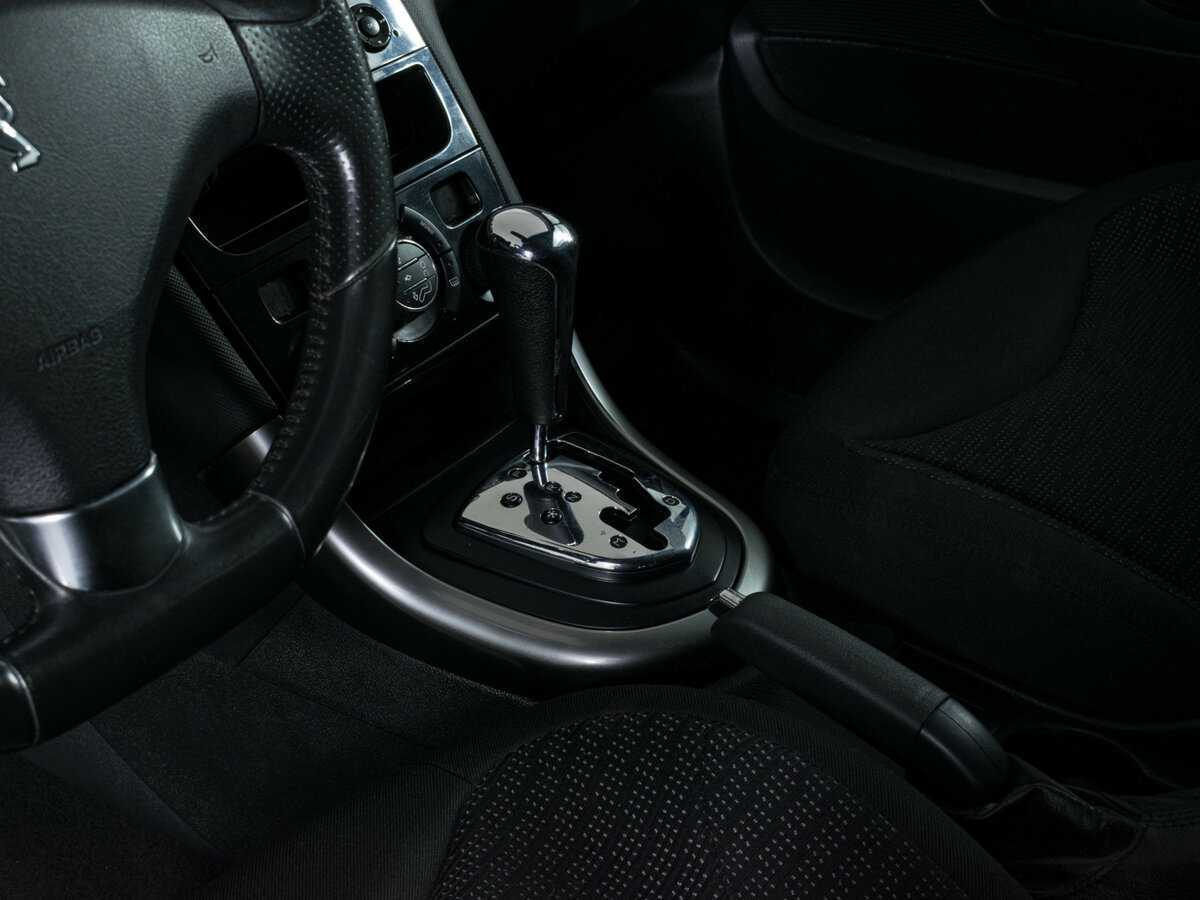 Peugeot 308, 2012 - Фото №12