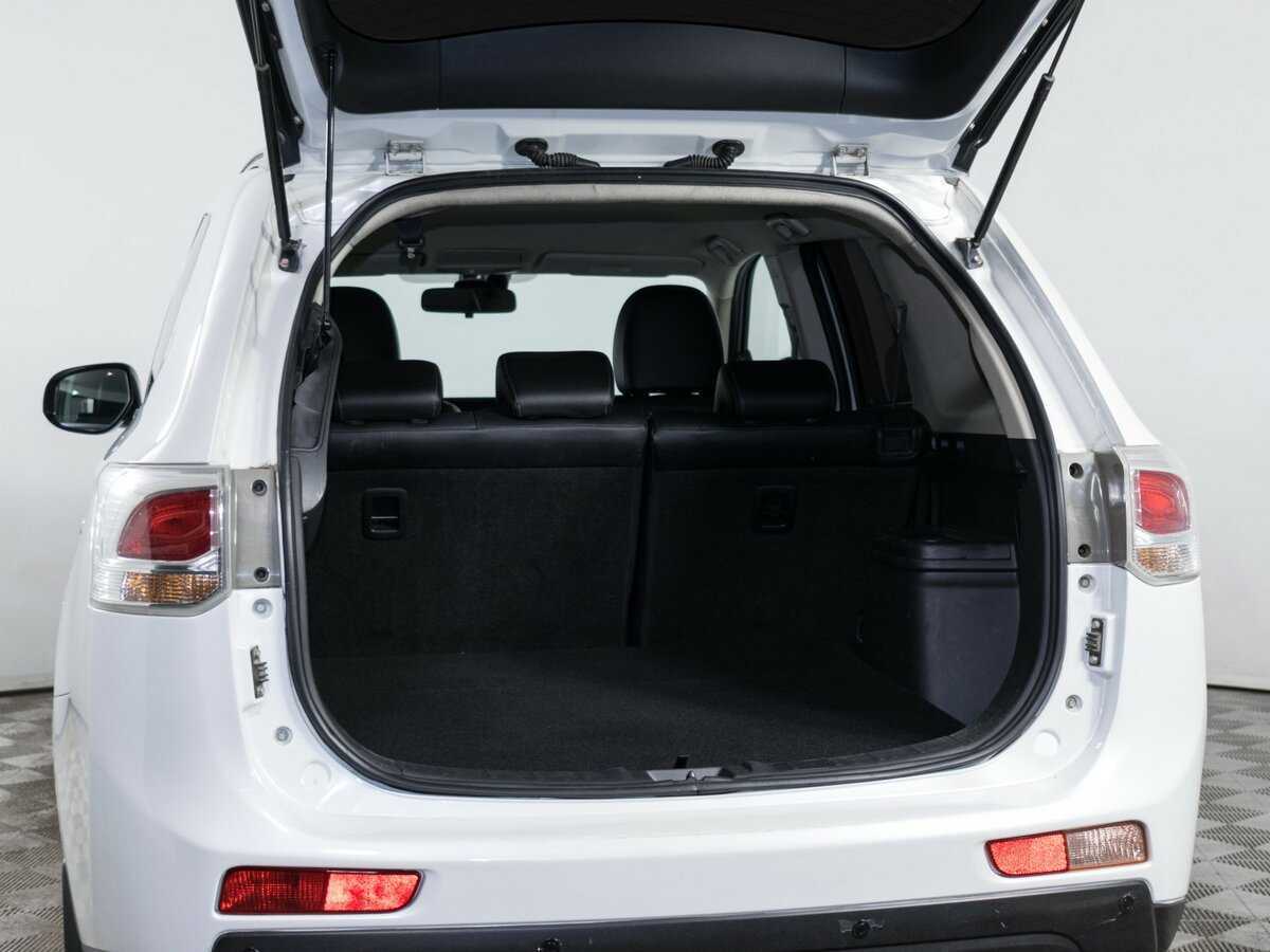 Mitsubishi Outlander, 2013 - Фото №6