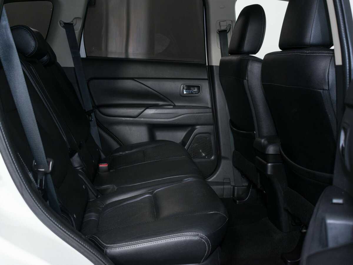 Mitsubishi Outlander, 2013 - Фото №10