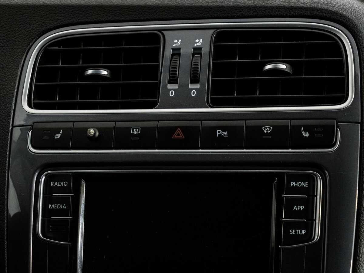 Volkswagen Polo, 2018 - Фото №10