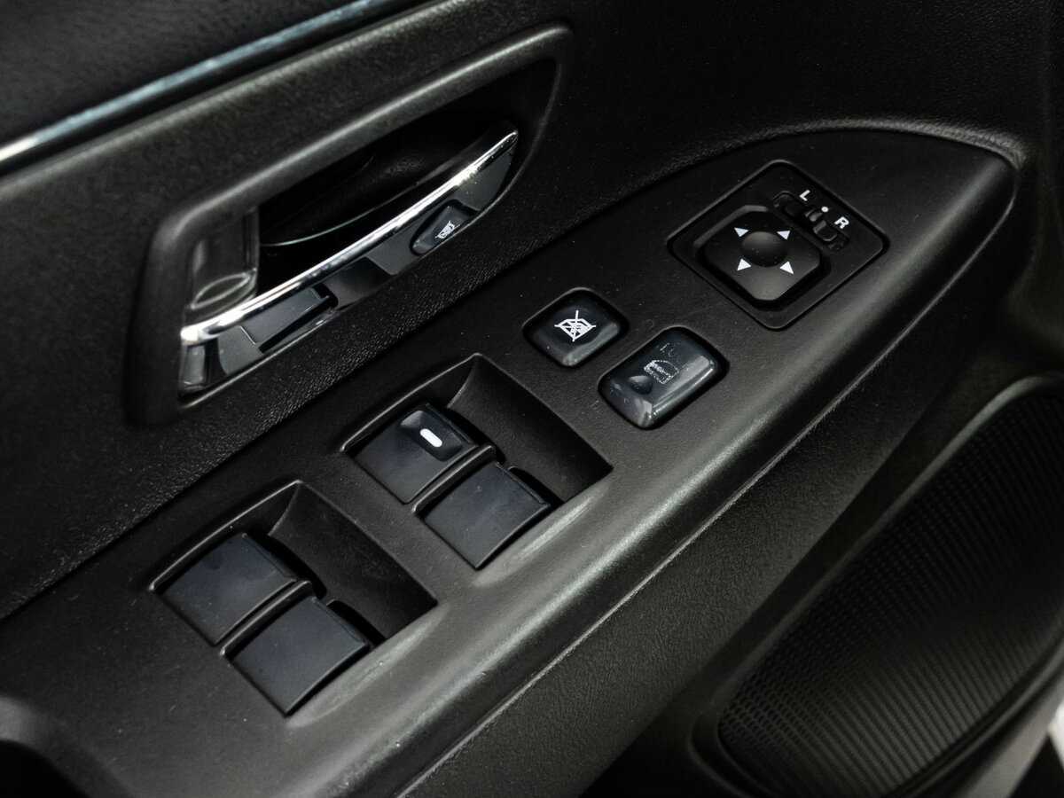 Mitsubishi ASX, 2012 - Фото №12