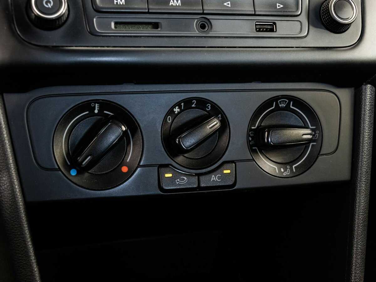 Volkswagen Polo, 2013 - Фото №11