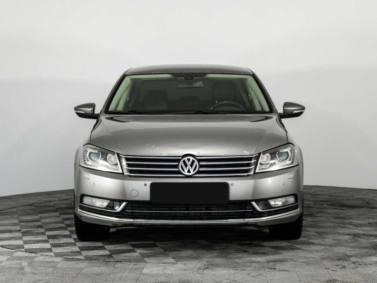 Volkswagen Passat, 2012 - Фото №1