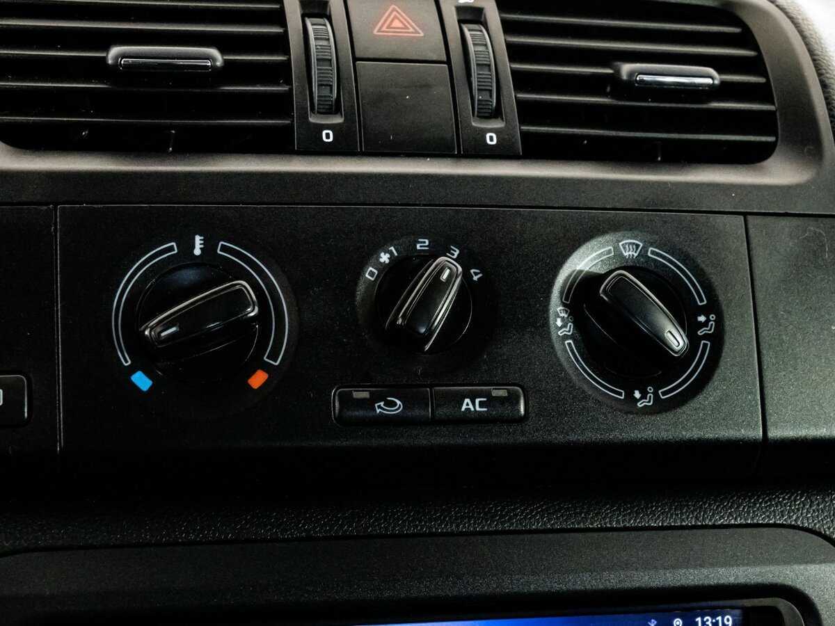 Skoda Fabia, 2012 - Фото №12