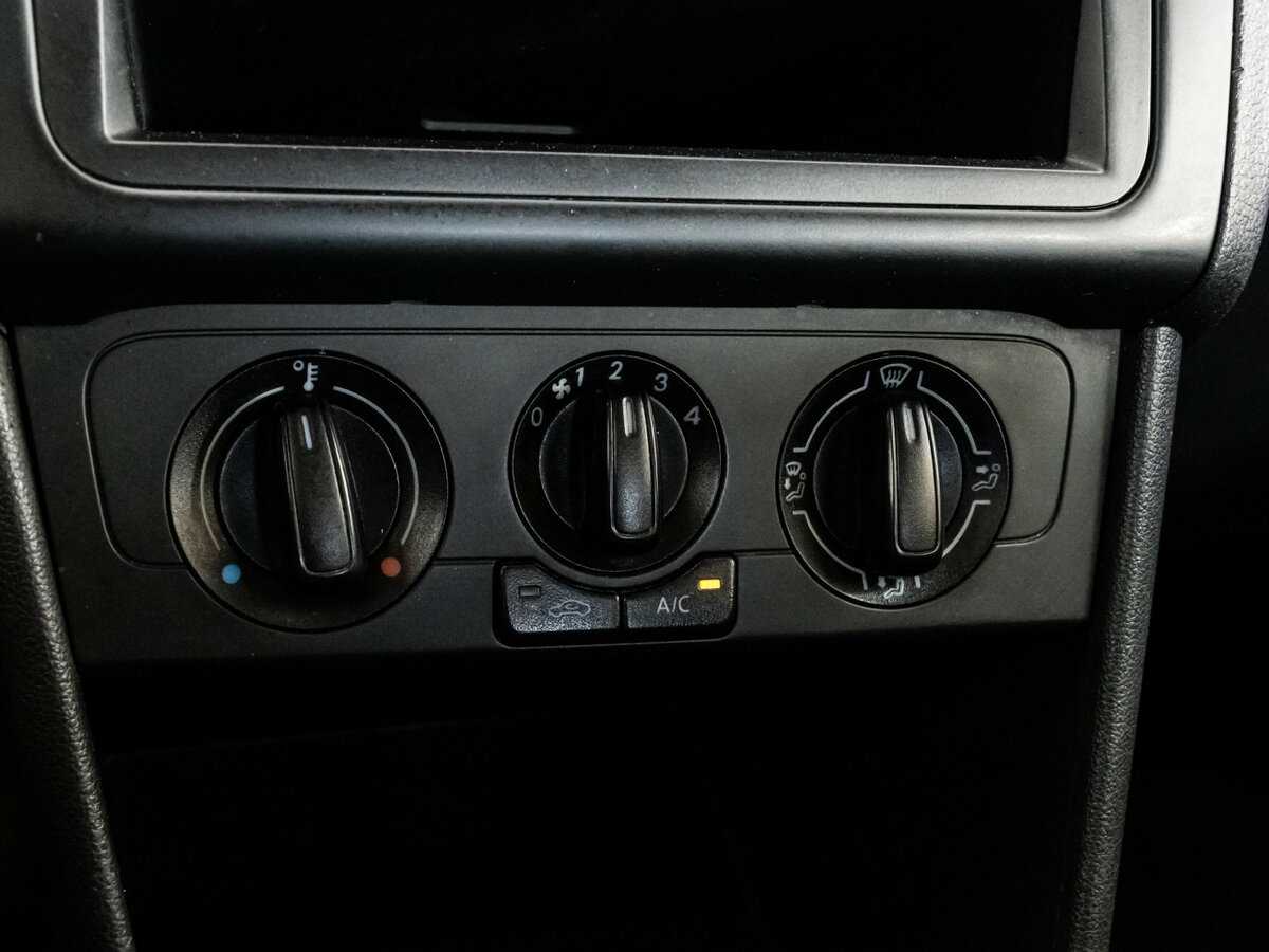 Volkswagen Polo, 2017 - Фото №10