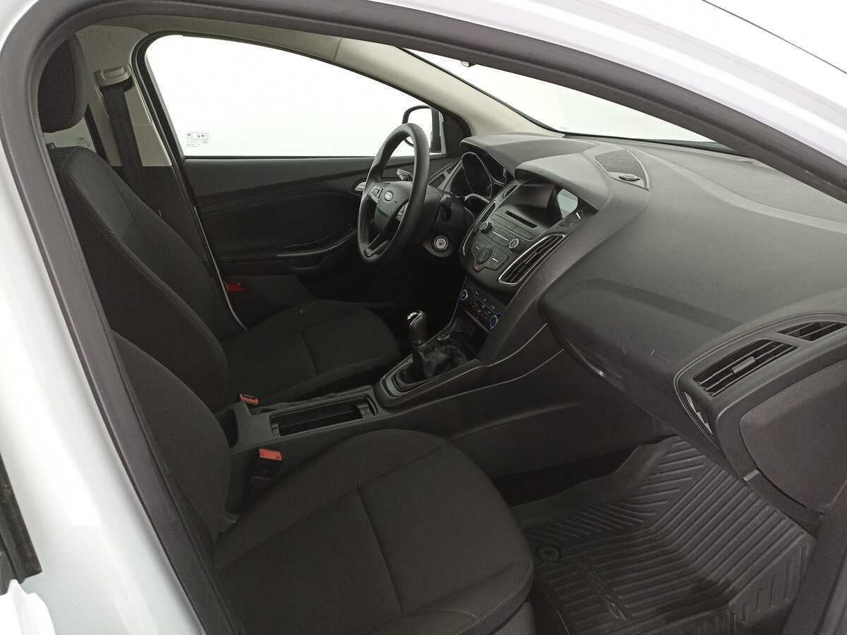 Ford Focus, 2018 - Фото №9