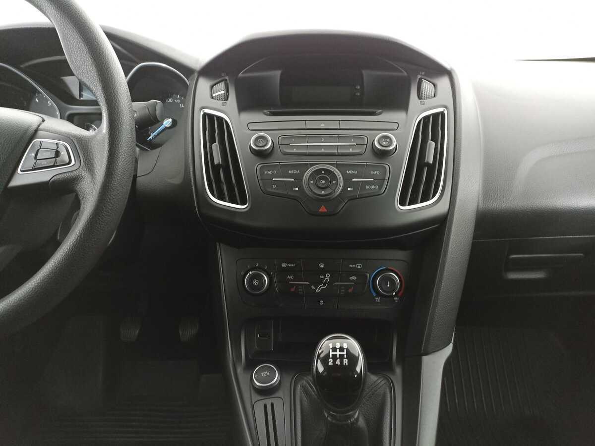 Ford Focus, 2018 - Фото №13