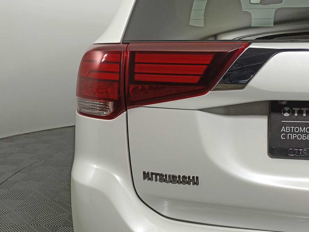 Mitsubishi Outlander, 2017 - Фото №6