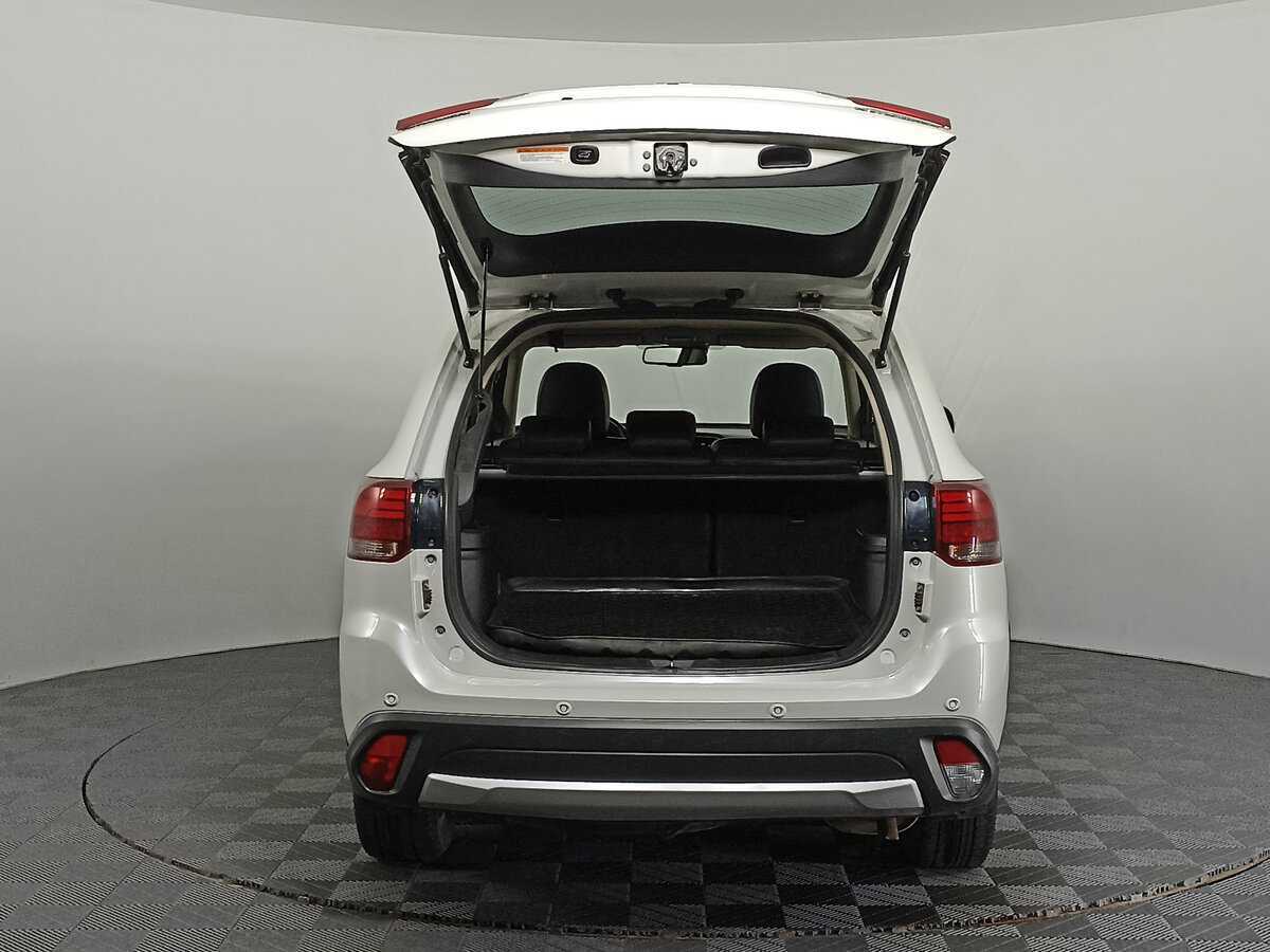 Mitsubishi Outlander, 2017 - Фото №7