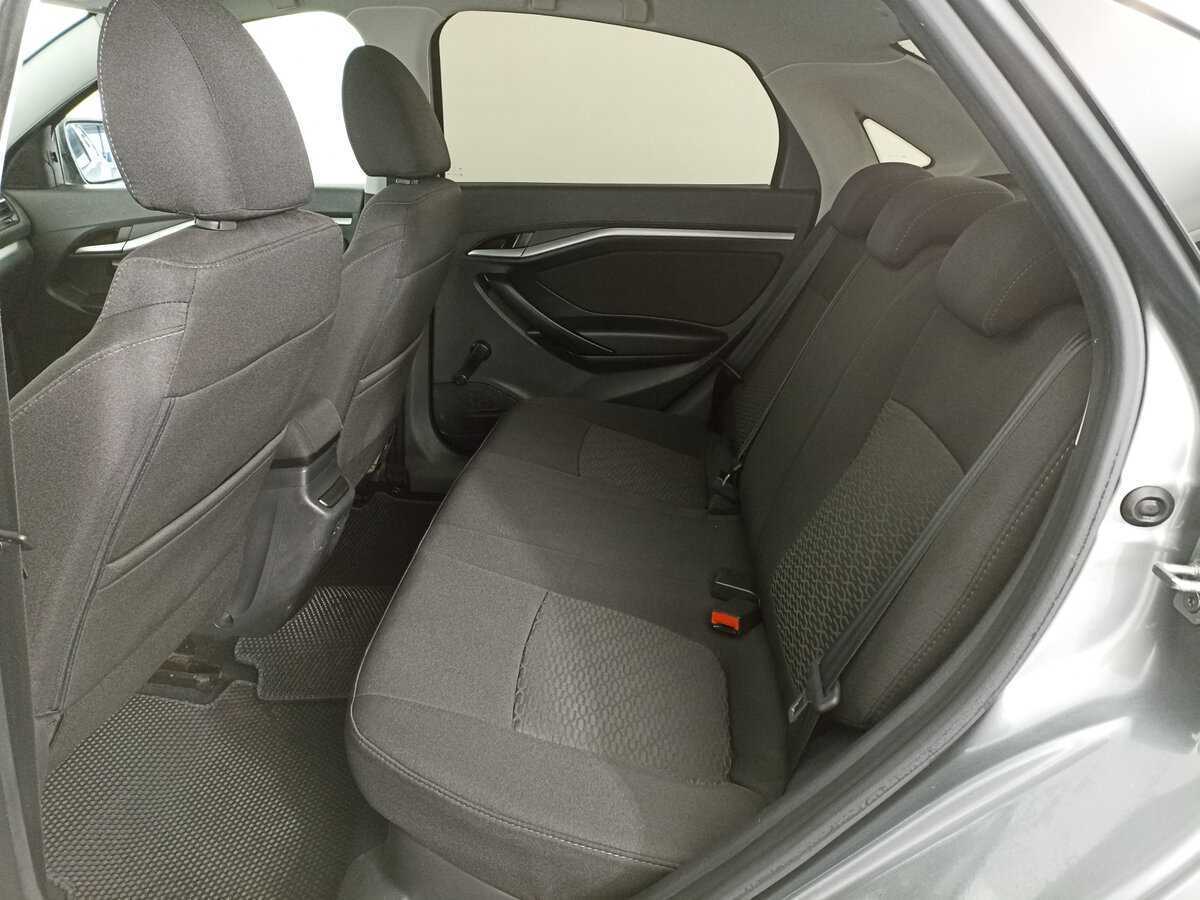 Lada (ВАЗ) Vesta, 2018 - Фото №10