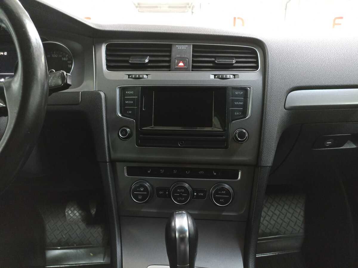 Volkswagen Golf, 2013 - Фото №14