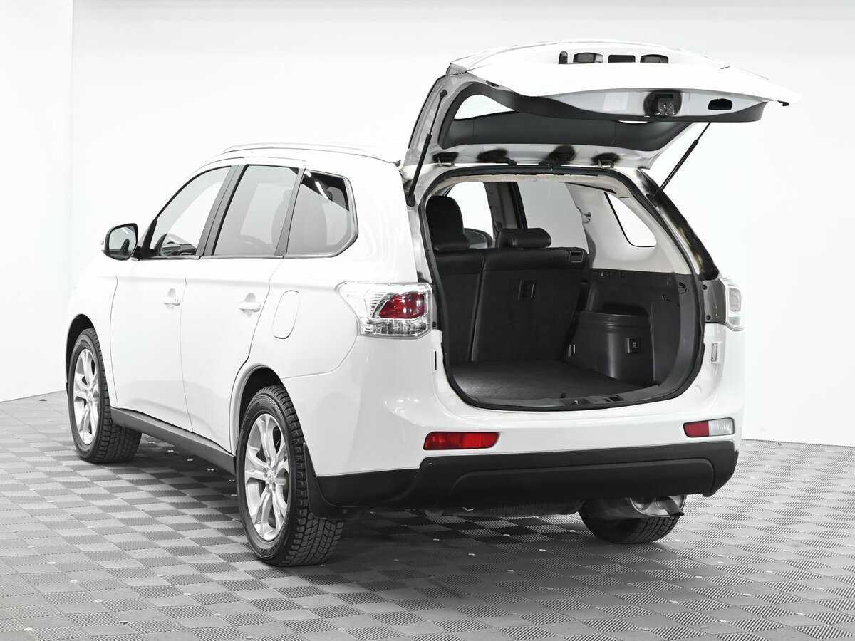 Mitsubishi Outlander, 2012 - Фото №4