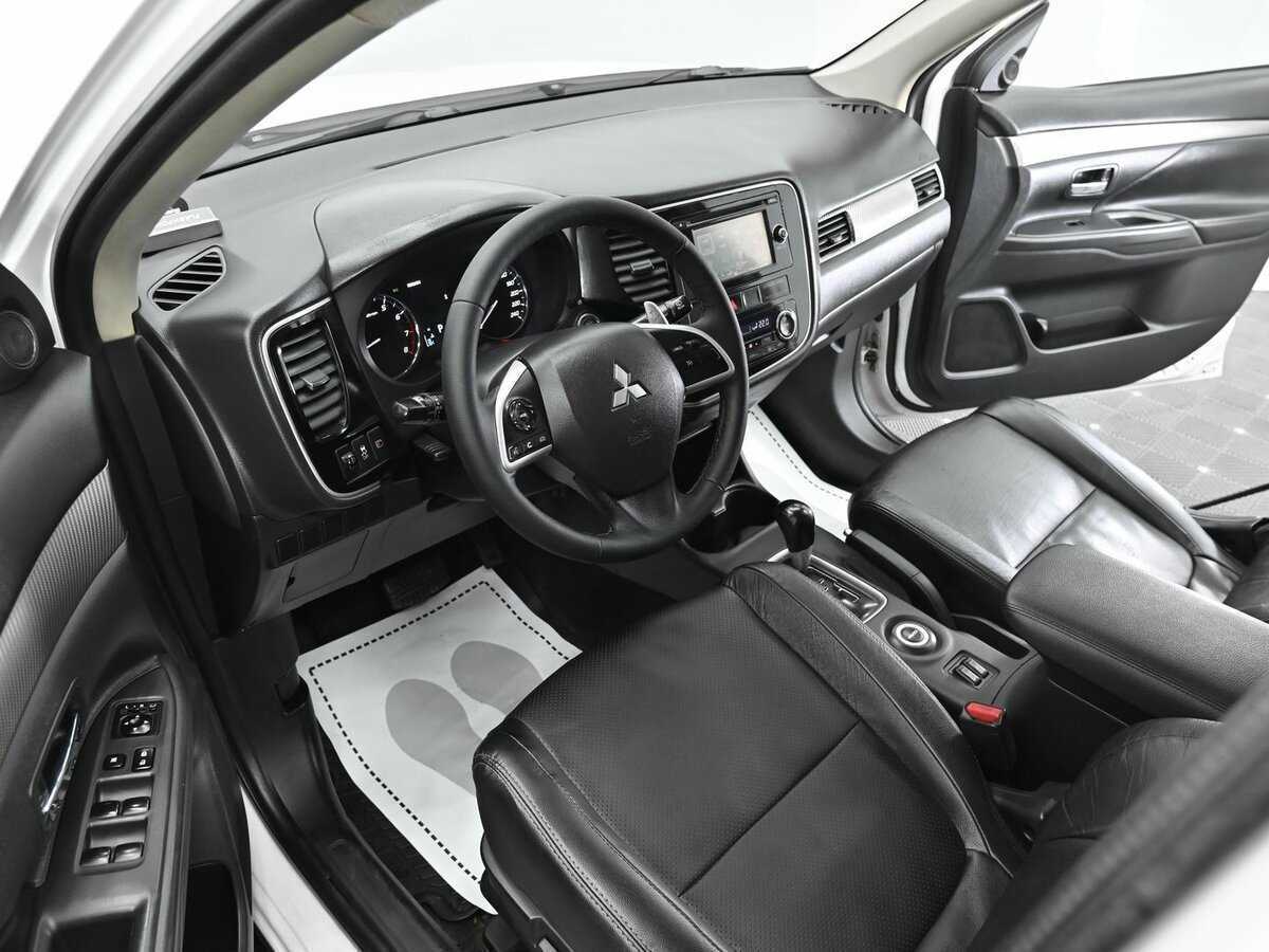 Mitsubishi Outlander, 2012 - Фото №7