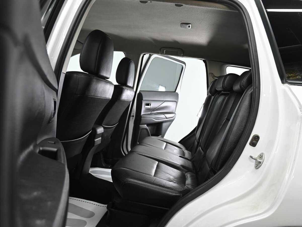 Mitsubishi Outlander, 2012 - Фото №14