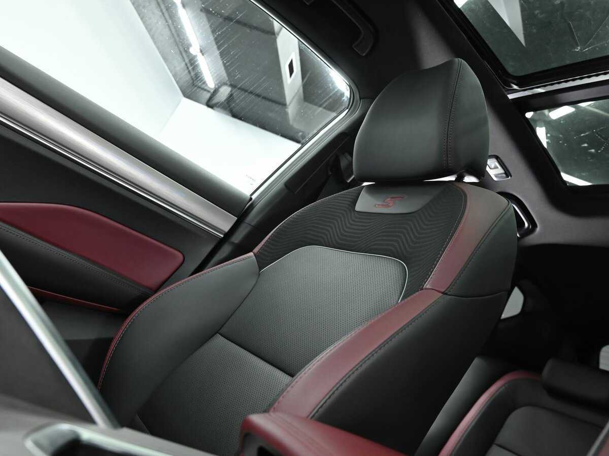 Geely Coolray, 2022 - Фото №15